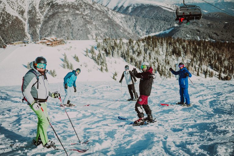 SkiWeek_10.1-29